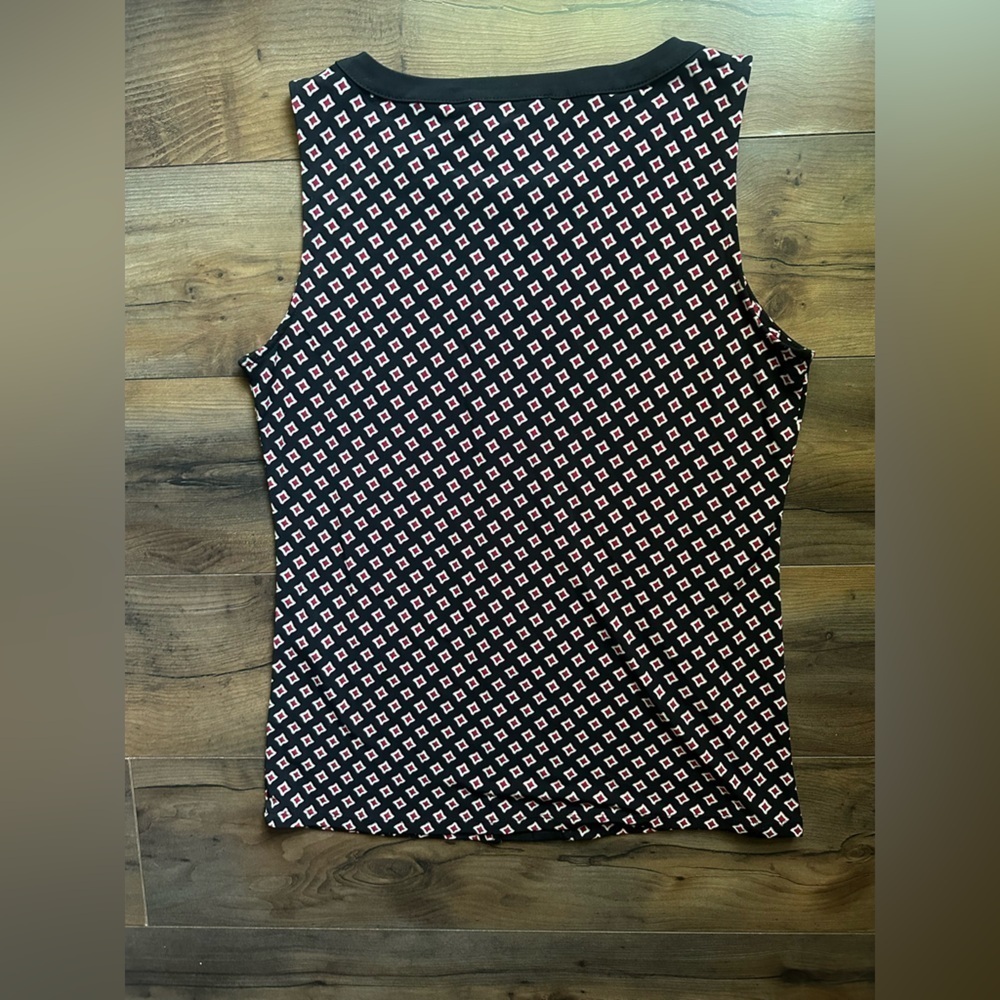 White House Black Market Sleeveless Geometric Blouse XS Workwear Top - Picture 7 of 8